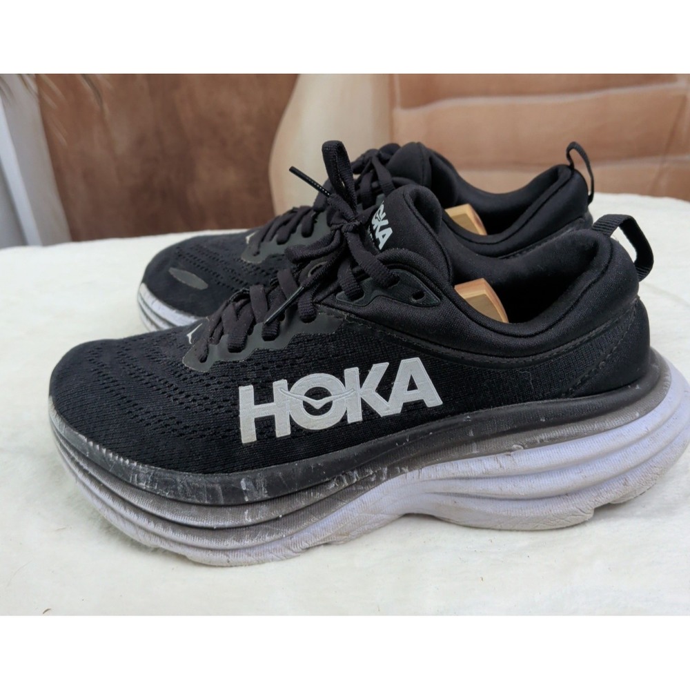Hoka Bondi 8 Black/White Sneakers
